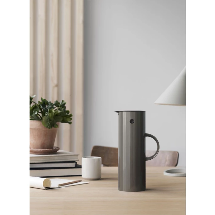 Coupon ???? Stelton EM77 Isolierkanne - 1 Liter - Bark ???? 3 Coupon ???? Stelton EM77 Isolierkanne - 1 Liter - Bark ???? – Bild 3